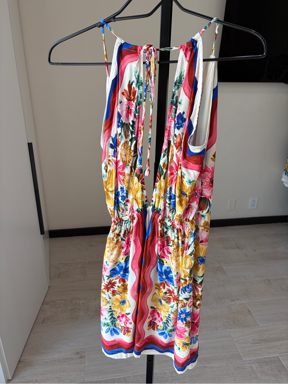 Farm Rio: FLORALINE MINI DRESS - Picture 3 of 14
